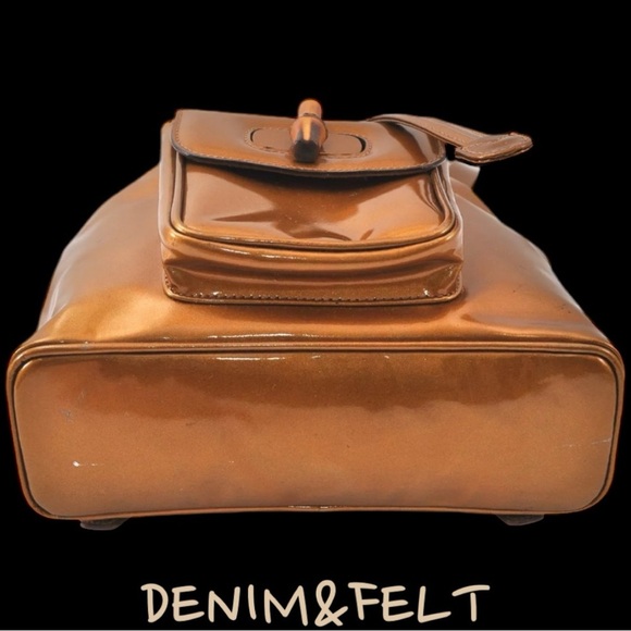 GUCCI Golden Vintage Patent Leather Bamboo Drawstring Backpack | PRELOVED!!🧡🤎 - Picture 8 of 16